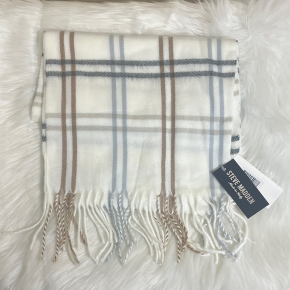 NWT Steve Madden White Tan Blue Plaid Scarf - Picture 1 of 4